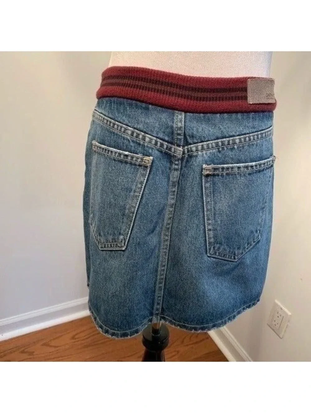 Carmar Denim Mini Skirt Sz 29